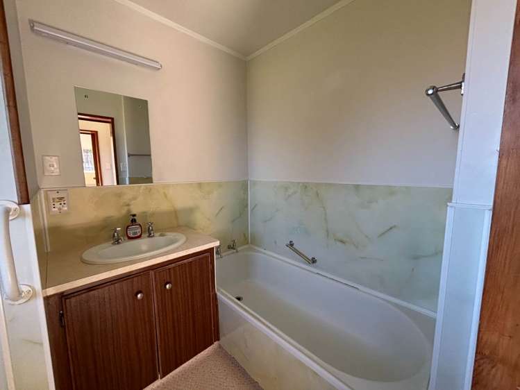 41 Edgewater Parade Waiuku_5