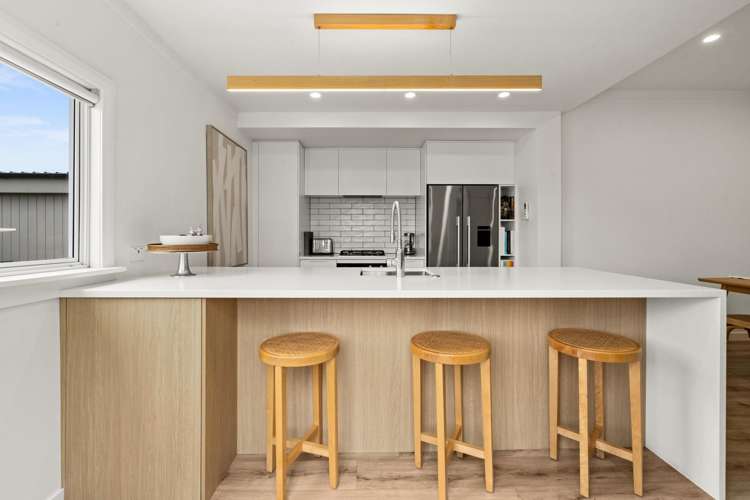 915 Lawrence Street Akina_4