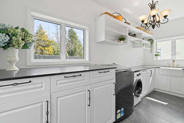 6 Cooper Avenue Holdens Bay_28
