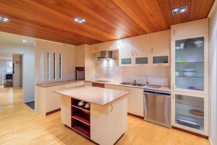 76 Saddleback Rise Murrays Bay_16