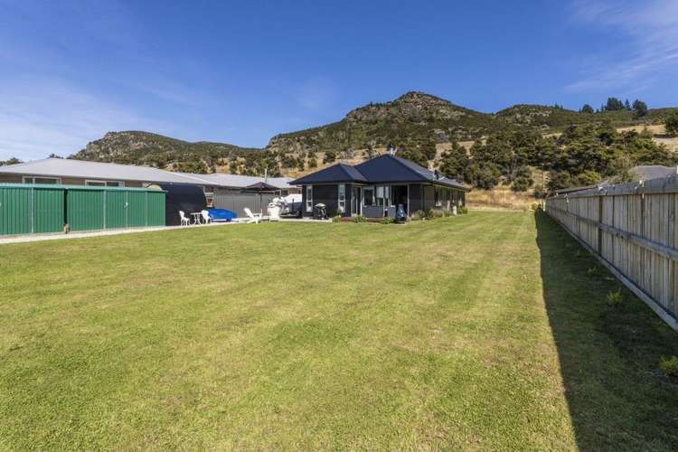 20 Quinnat Street Albert Town_21