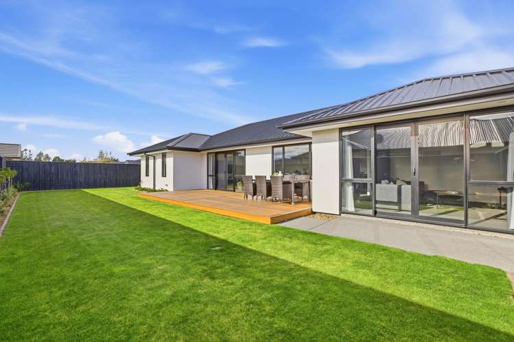 9 Merino Crescent Amberley_12