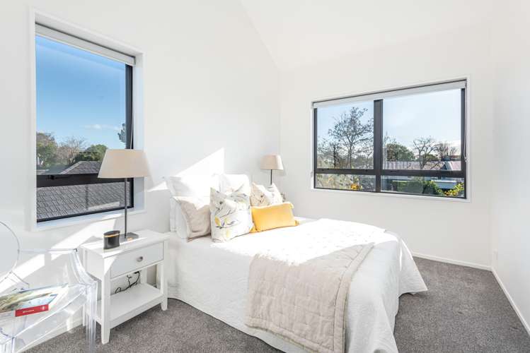 2/211 Springfield Road Saint Albans_7