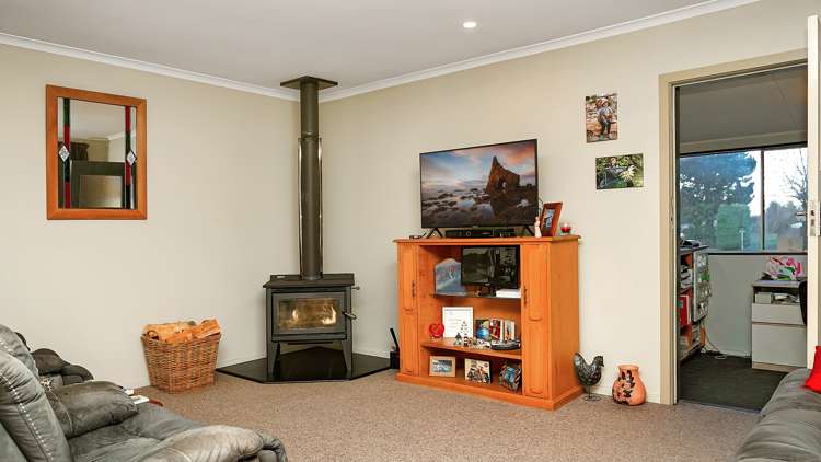 76 Bledisloe St Kurow_12