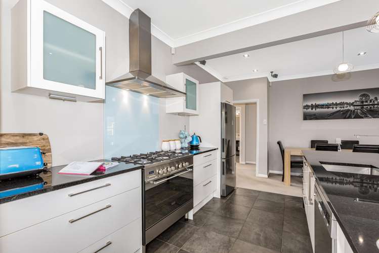 11 Hathaway Avenue_5