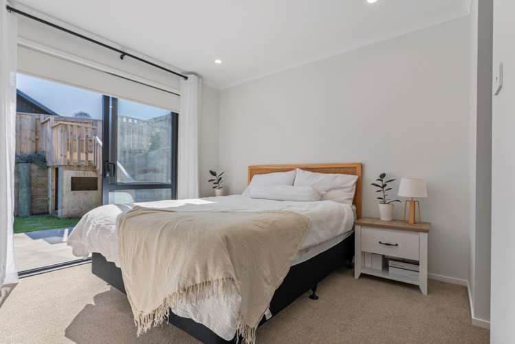 83 Whakaturou Crescent Pyes Pa_12