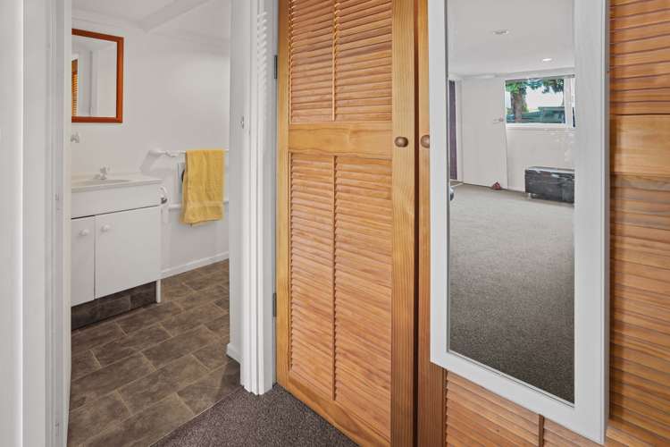 24 Kipling Crescent Stoke_19