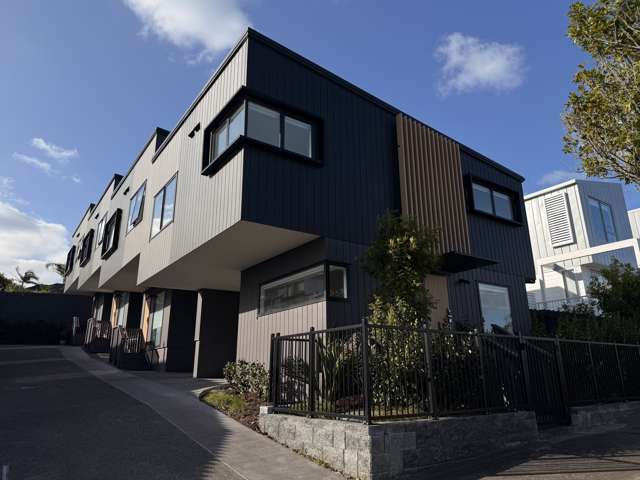 1/26 Leybourne Circle Glen Innes_1