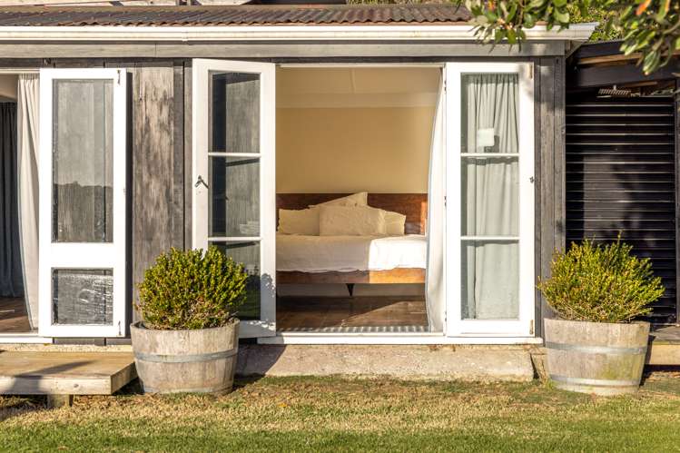 111 Hunterville Road Waiheke Island_11