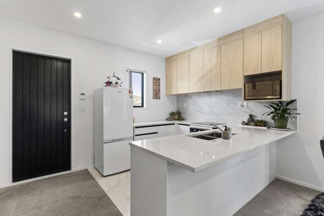 17 Aumarire Lane Favona_4