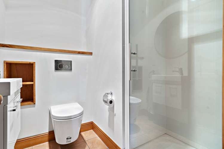 180 Paierau Road Opaki_15