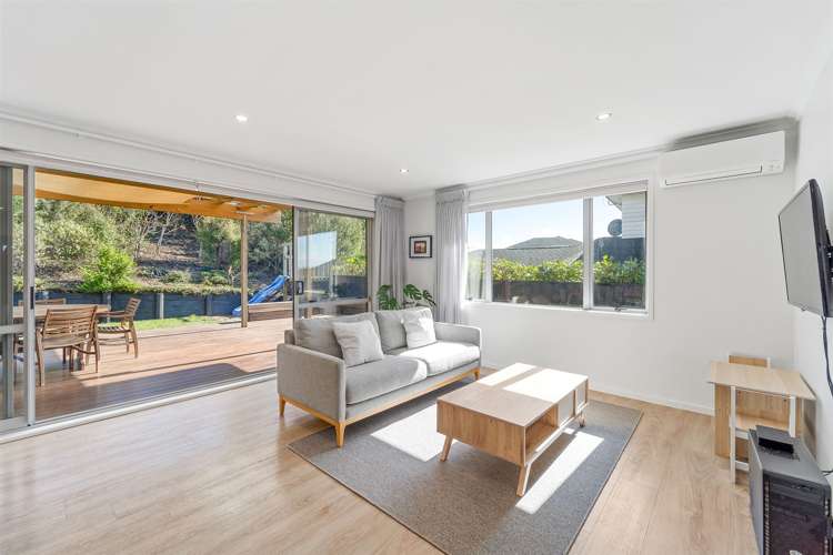 5 Tirohanga Crescent Stanmore Bay_5