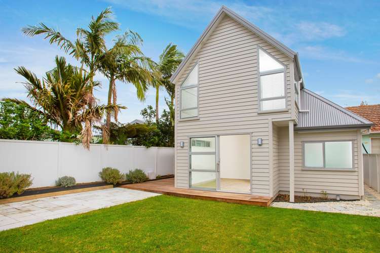 21 Buxton Street Point Chevalier_18