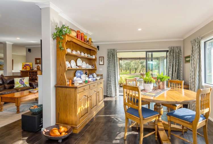 244 Dakins Road East Taratahi_38