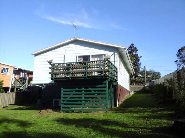 2/18a Sarona Avenue Glen Eden_11