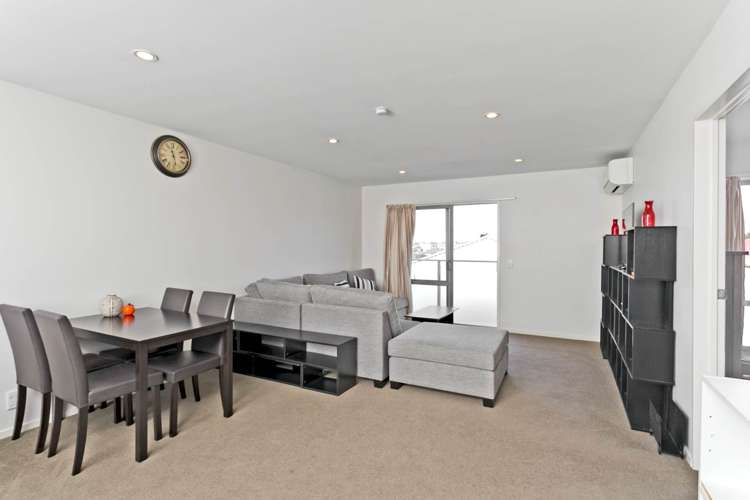 2h/86a Rockfield Road Penrose_5