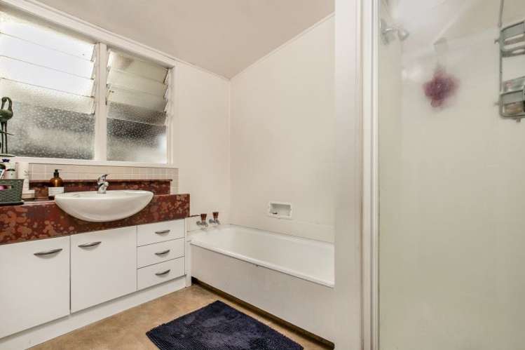 42 Mckean Avenue Manurewa_9