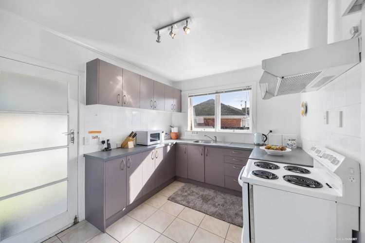 2/2 Paul Place Pakuranga_8