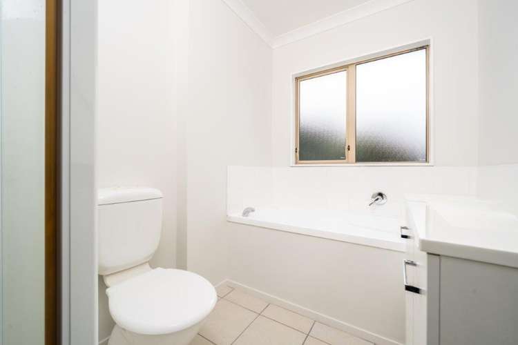50 Erlestoke Crescent Churton Park_16