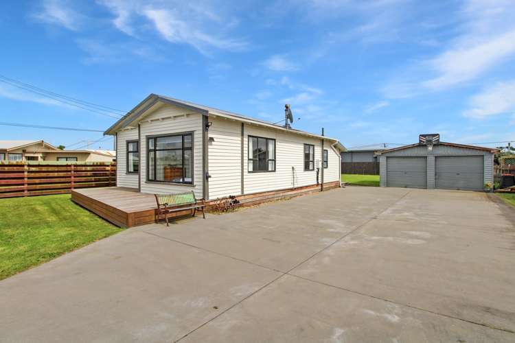 2 Huia Street Foxton Beach_6
