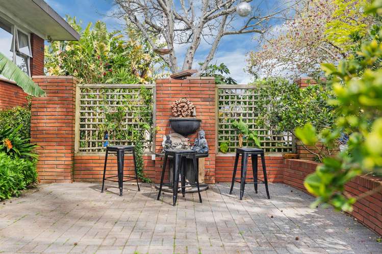 6 Youngs Road Papakura_21