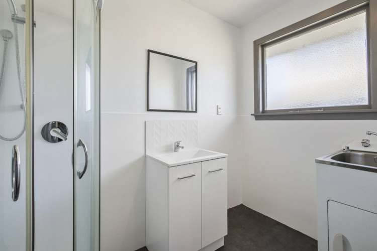 2/33 Suffolk Street Phillipstown_4