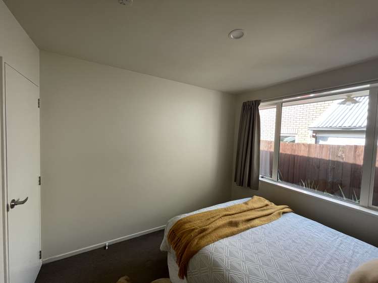 7/11 Grove Road Addington_8