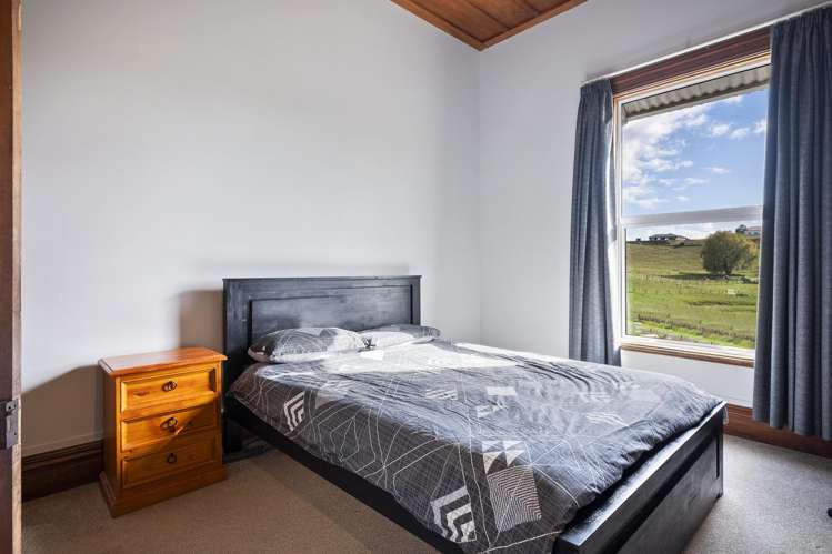 75 Sandon Road Feilding_17