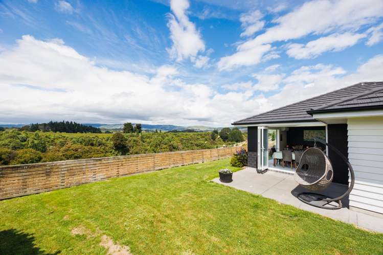 132 Johnstone Drive Fitzherbert_3