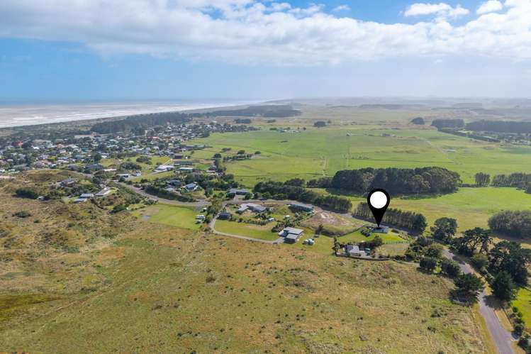 50 Strathnaver Drive Waikawa Beach_22