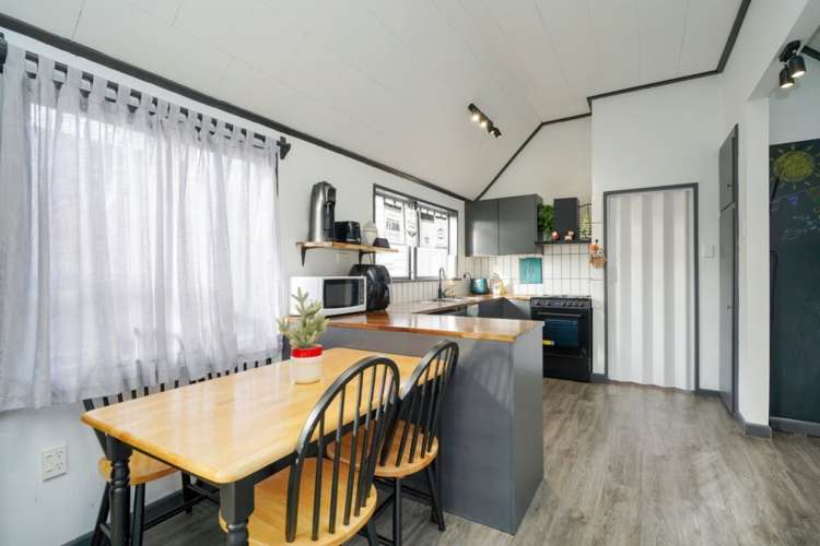 15 Lauder Crescent Heidelberg_5