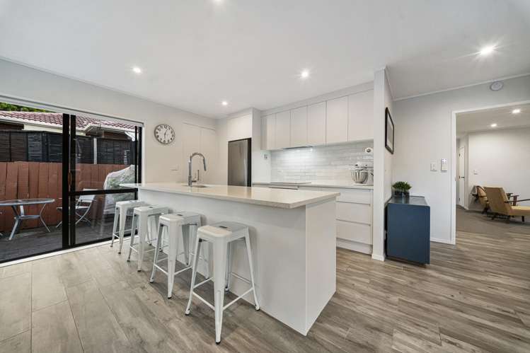 4 Bosnyak Drive Te Atatu South_2