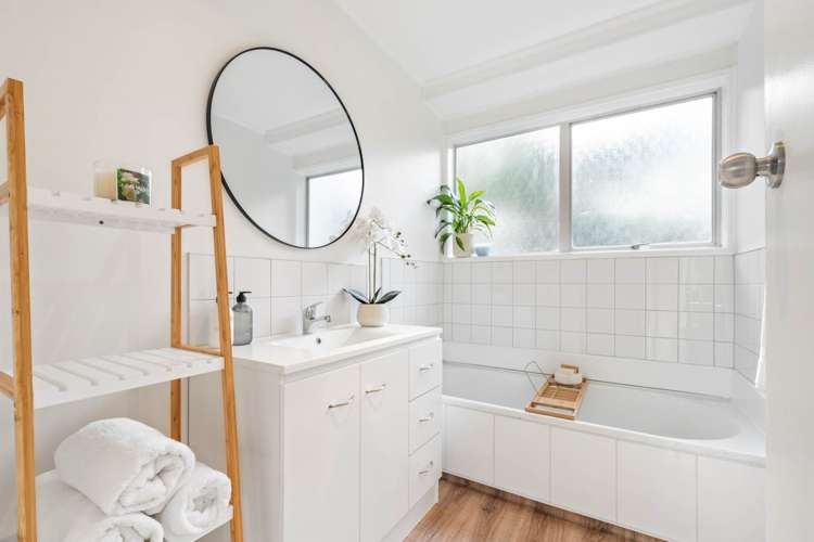 10 Karina Place Glen Eden_11