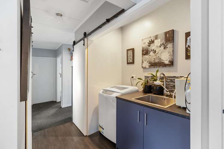 15 Sherratt Street West End_12