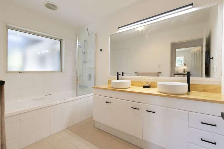 1015 Two Chain Road Swannanoa_16