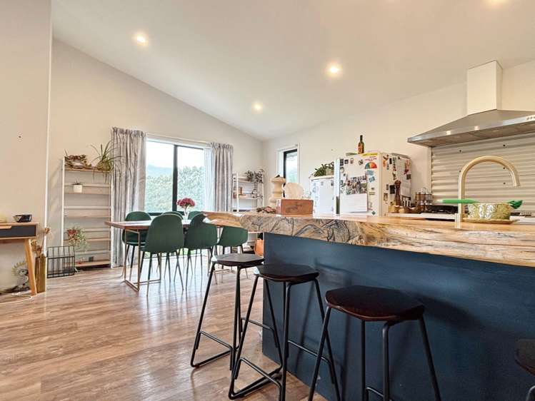 19 Totara Dr Duvauchelle_1