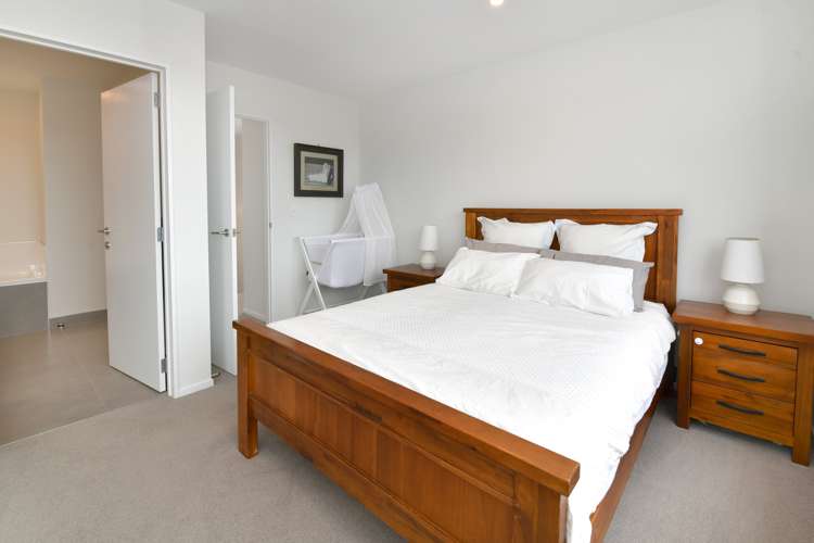 8 Watermill Lane Silverdale_14