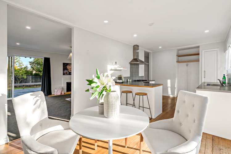 76 Queenstown Road Onehunga_11