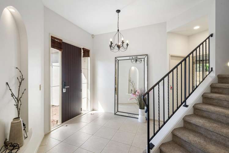 1 Scarlet Oak Drive Schnapper Rock_24