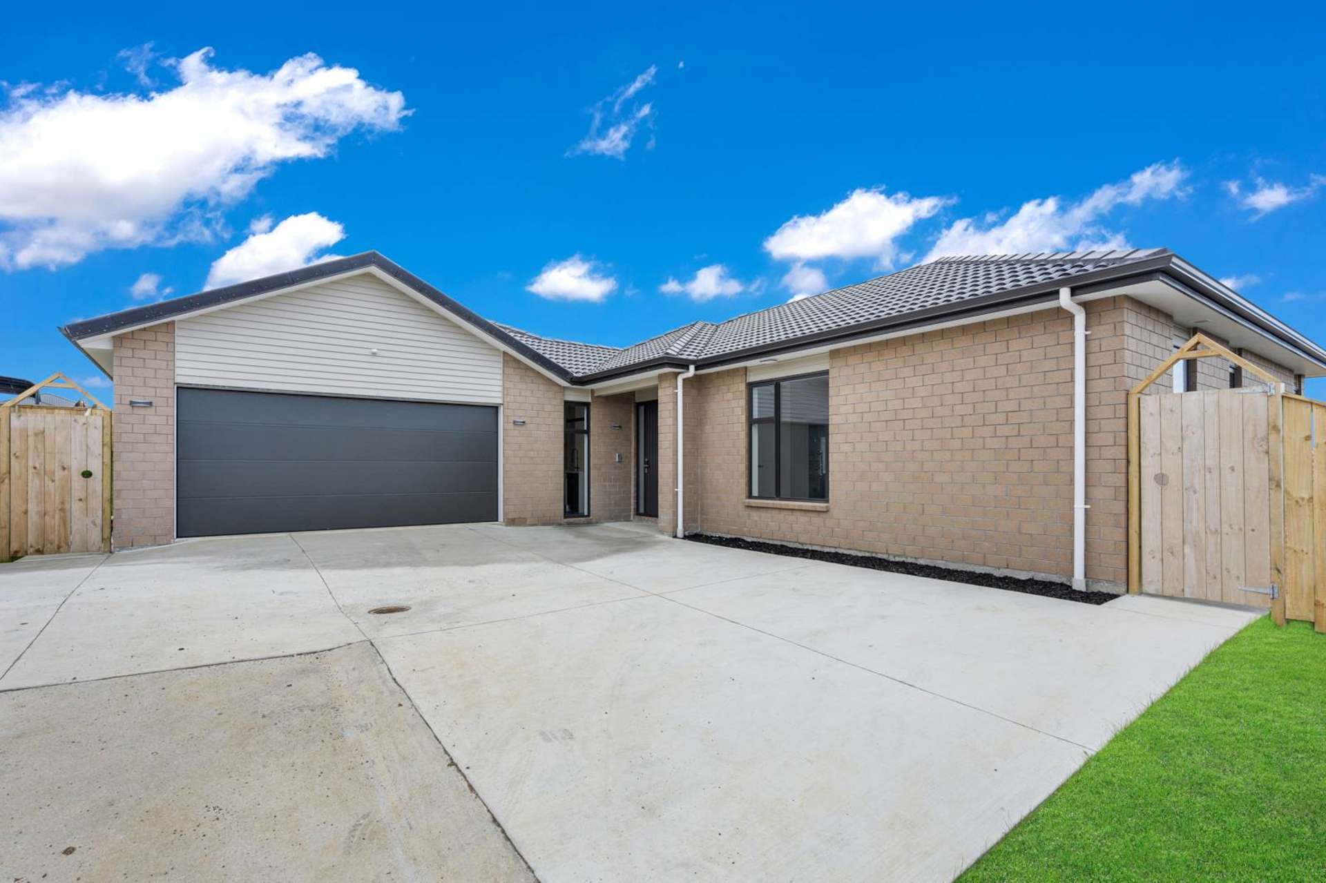 8 Bathurst Crescent Pokeno_0