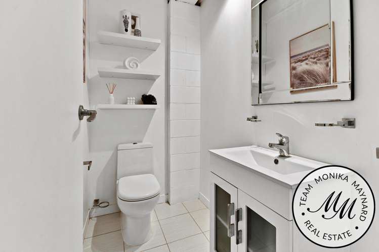 32 Mckinstry Avenue Mangere East_17