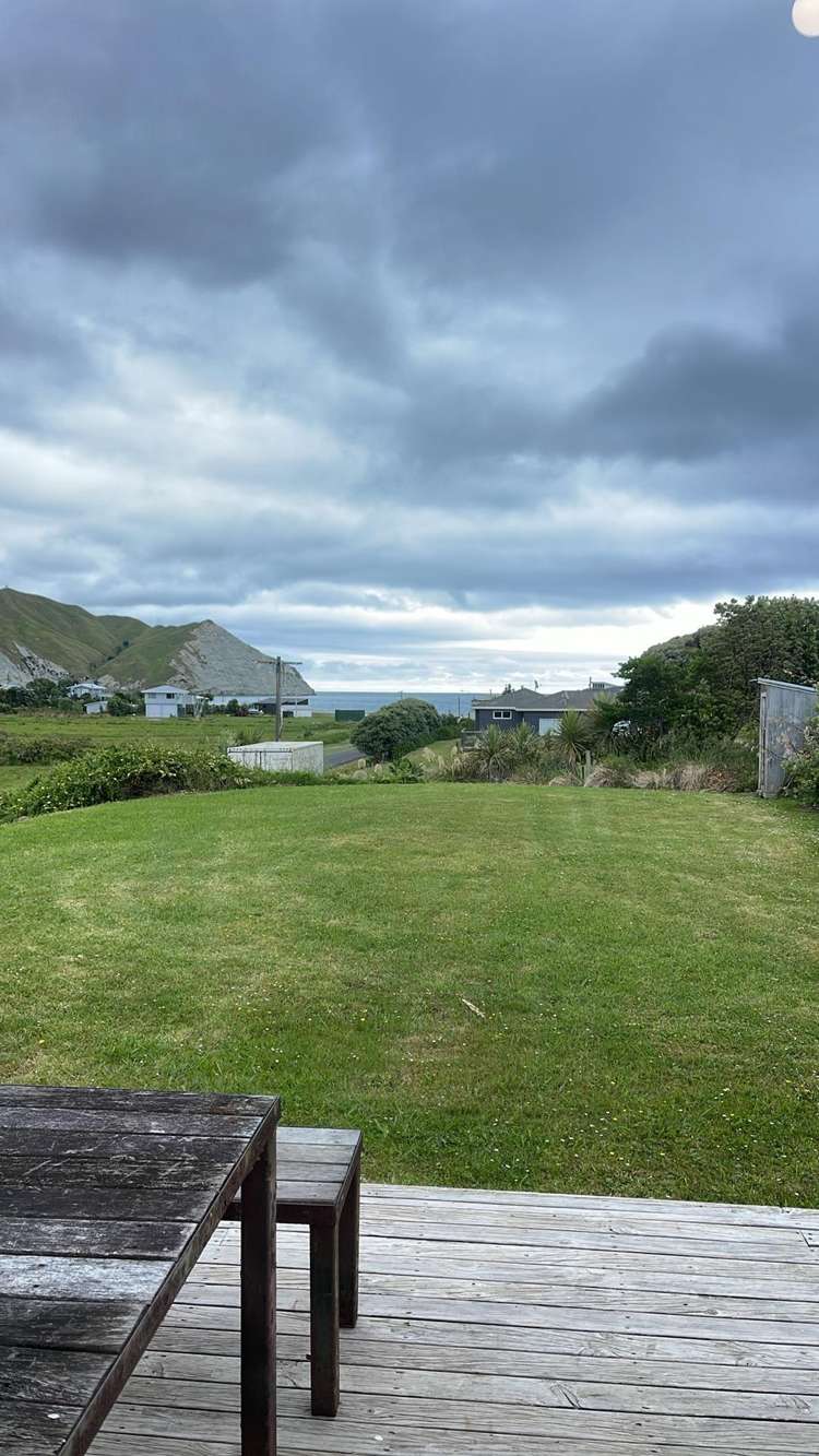 168 Newcastle Street Mahia_9