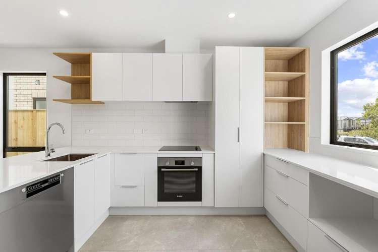 40 Koura Road Flat Bush_2