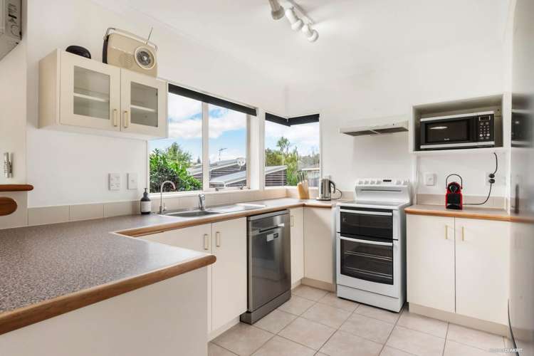 37 Milan Drive Glen Eden_6