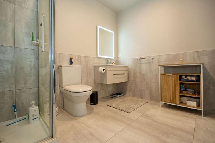504/18 Mountain Ash Drive Frankton_7