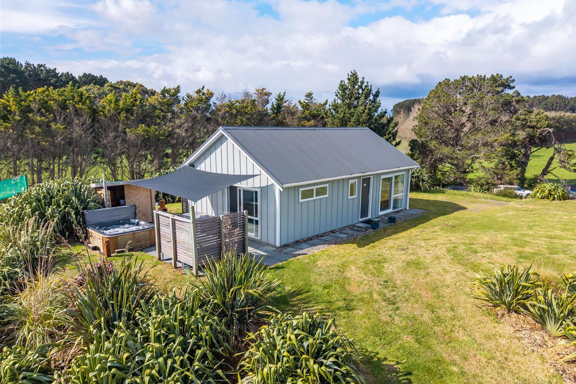 50 Strathnaver Drive Waikawa Beach_0