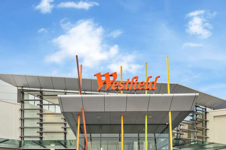 216/17 Putney Way Manukau_4