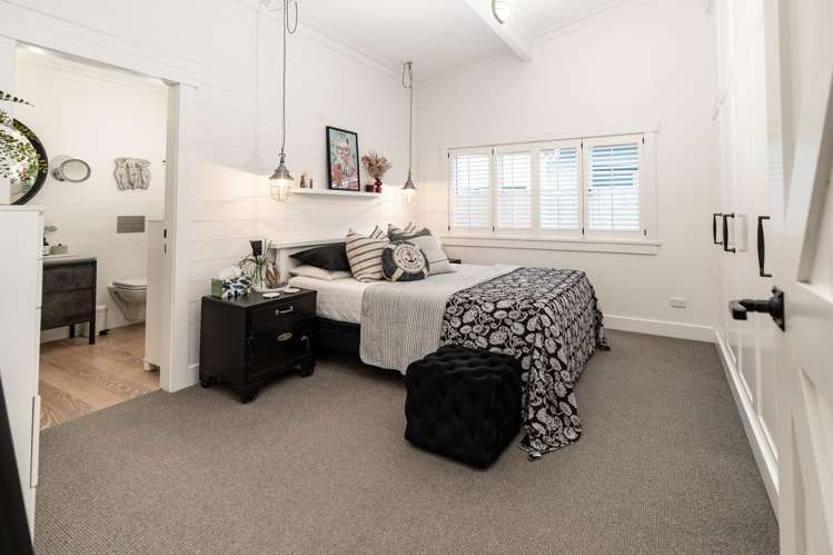 84 The Esplanade Houghton Bay_10