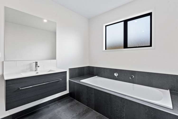 8 Patty Lane Patumahoe_16