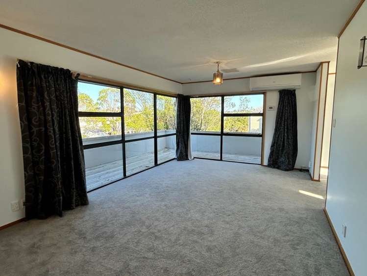 39 Kennedy Avenue Forrest Hill_8